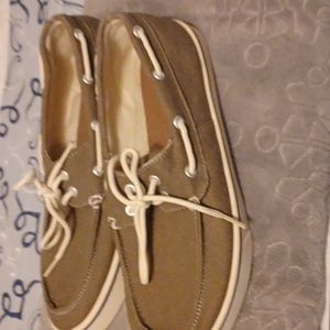 Faded glory gym shoes gray